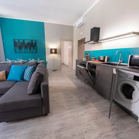 The Rent - Close To Termini Station Roma